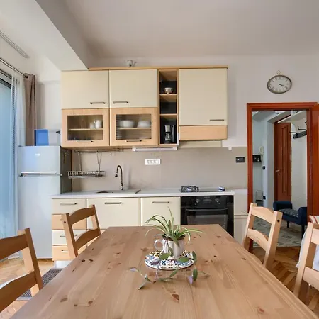 Apartment Dana M *