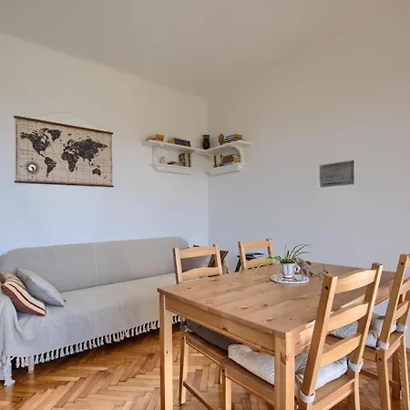 Dana M Apartment *