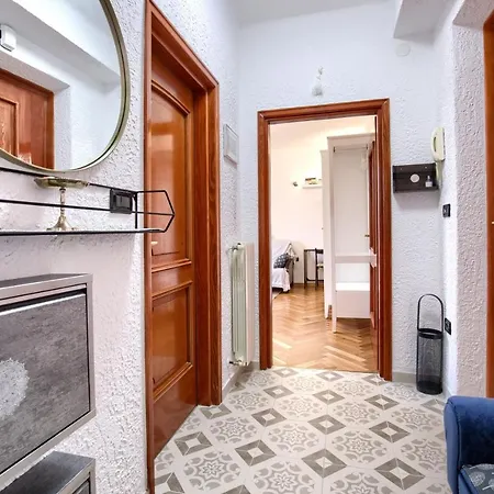 Dana M Apartment *