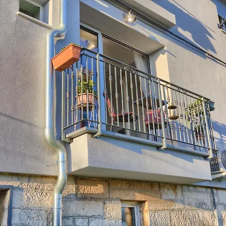 Dana M Apartment *