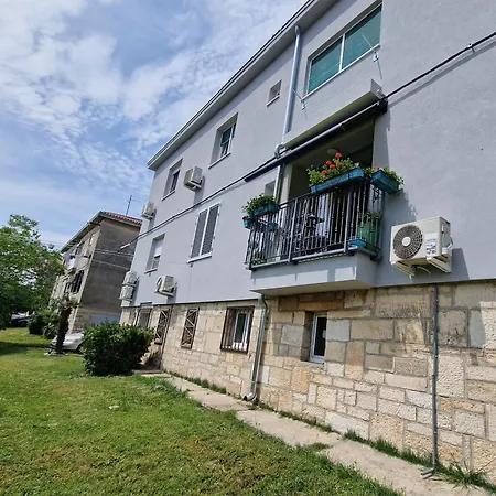 Apartment Dana M